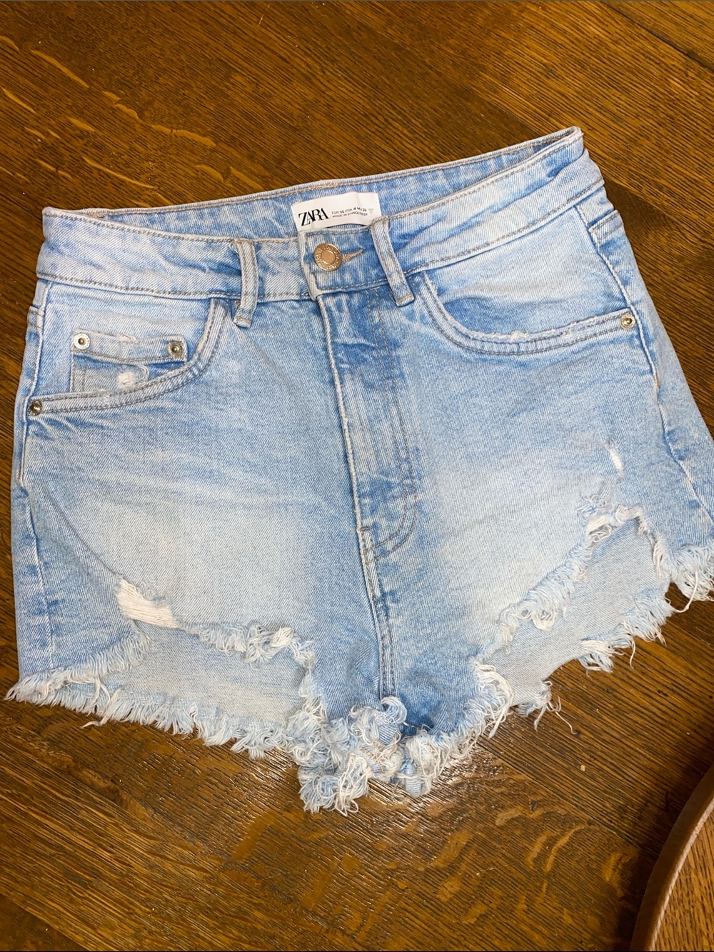 ZARA Light Blue Distressed Denim Shorts Size 4